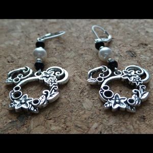 Mouse Tibet Silver Leverback Earrings